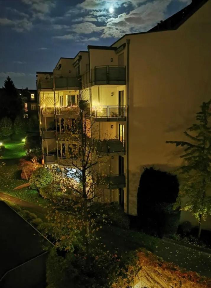 "Greensun-Homes" Messe, Flughafen Und Zentrums Nah, Ruhig, Modern, Schnelles Wlan, Balkon Und Kueche, Freies Parken, 4 Schlafplaetze Moeglich Köln Exterior foto